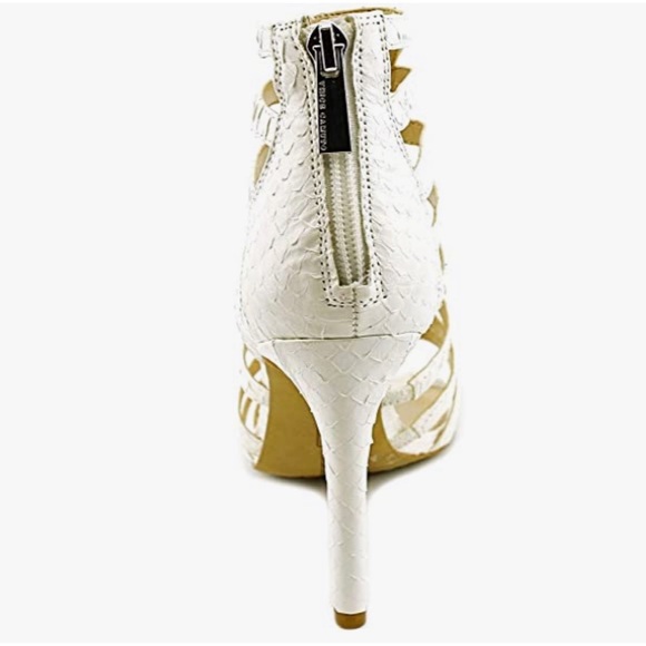 🆕 Vince Camuto Kamella Strappy Dress Sandals Women’s 8 1/2 M New! NWOT Ivory - Picture 2 of 9
